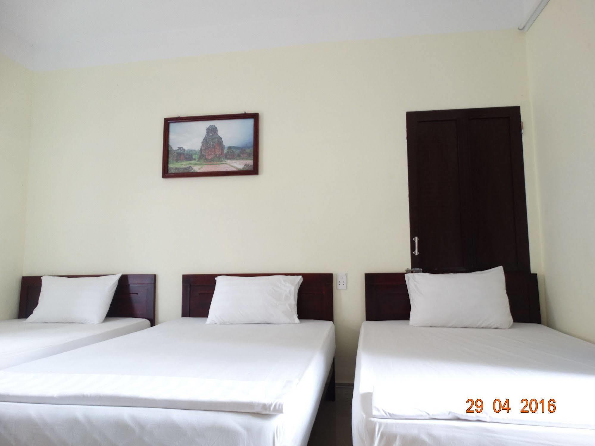 Yellow House Homestay Hoi An Exterior foto